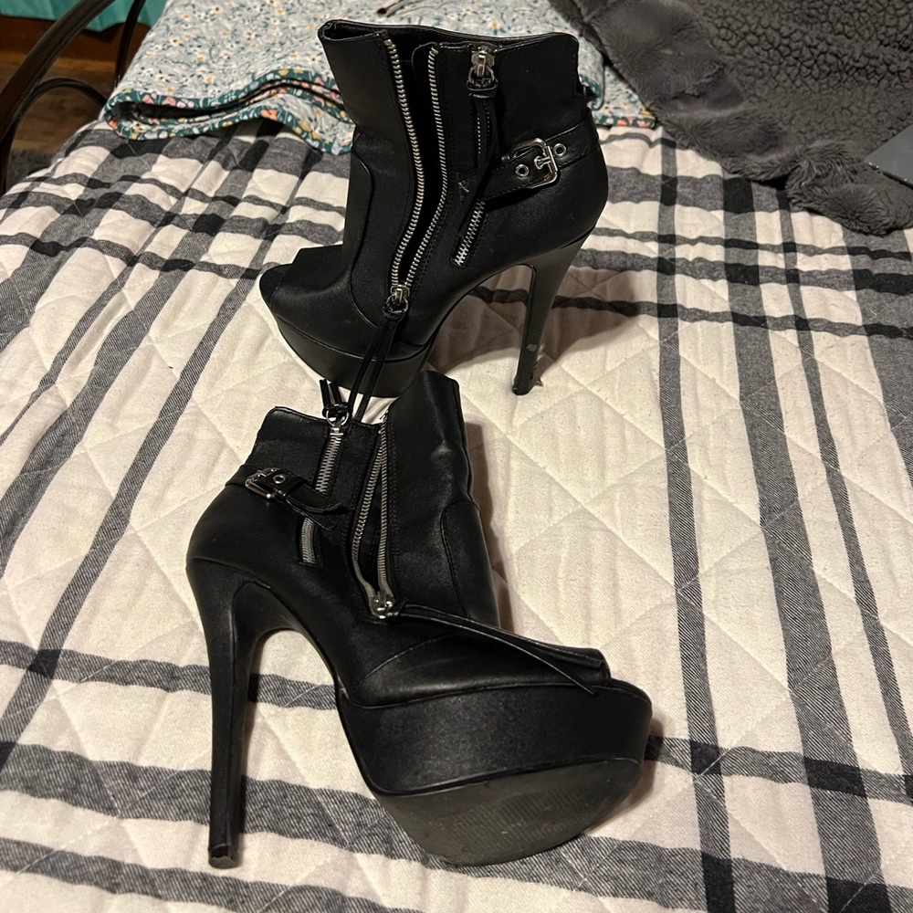 worn once, zip up heel boots!